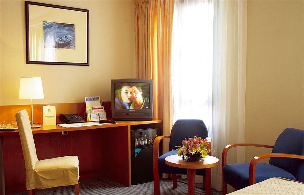 Oca Villa De Aviles Hotel Rum bild