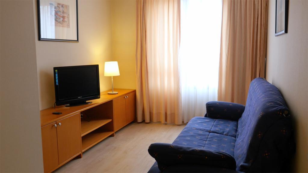 Oca Villa De Aviles Hotel Exteriör bild