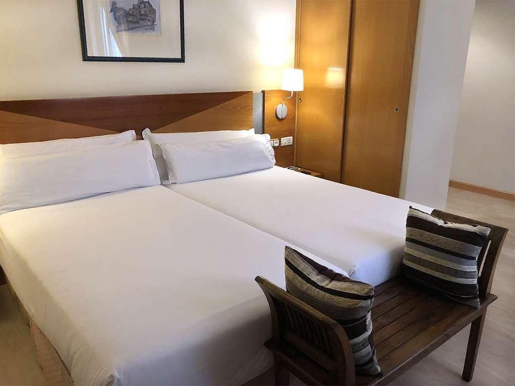 Oca Villa De Aviles Hotel Rum bild