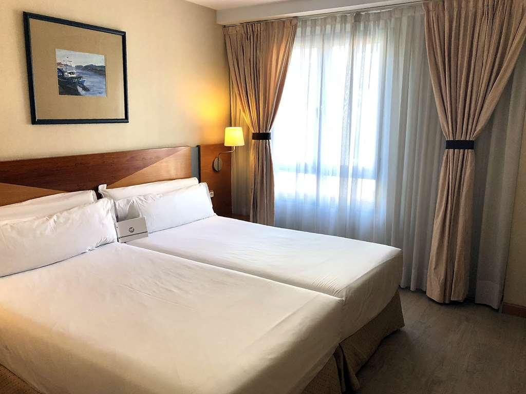 Oca Villa De Aviles Hotel Rum bild